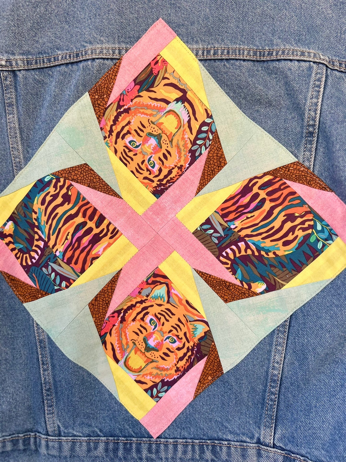 OLD NAVY - Women's Large - The Tiger Jacket