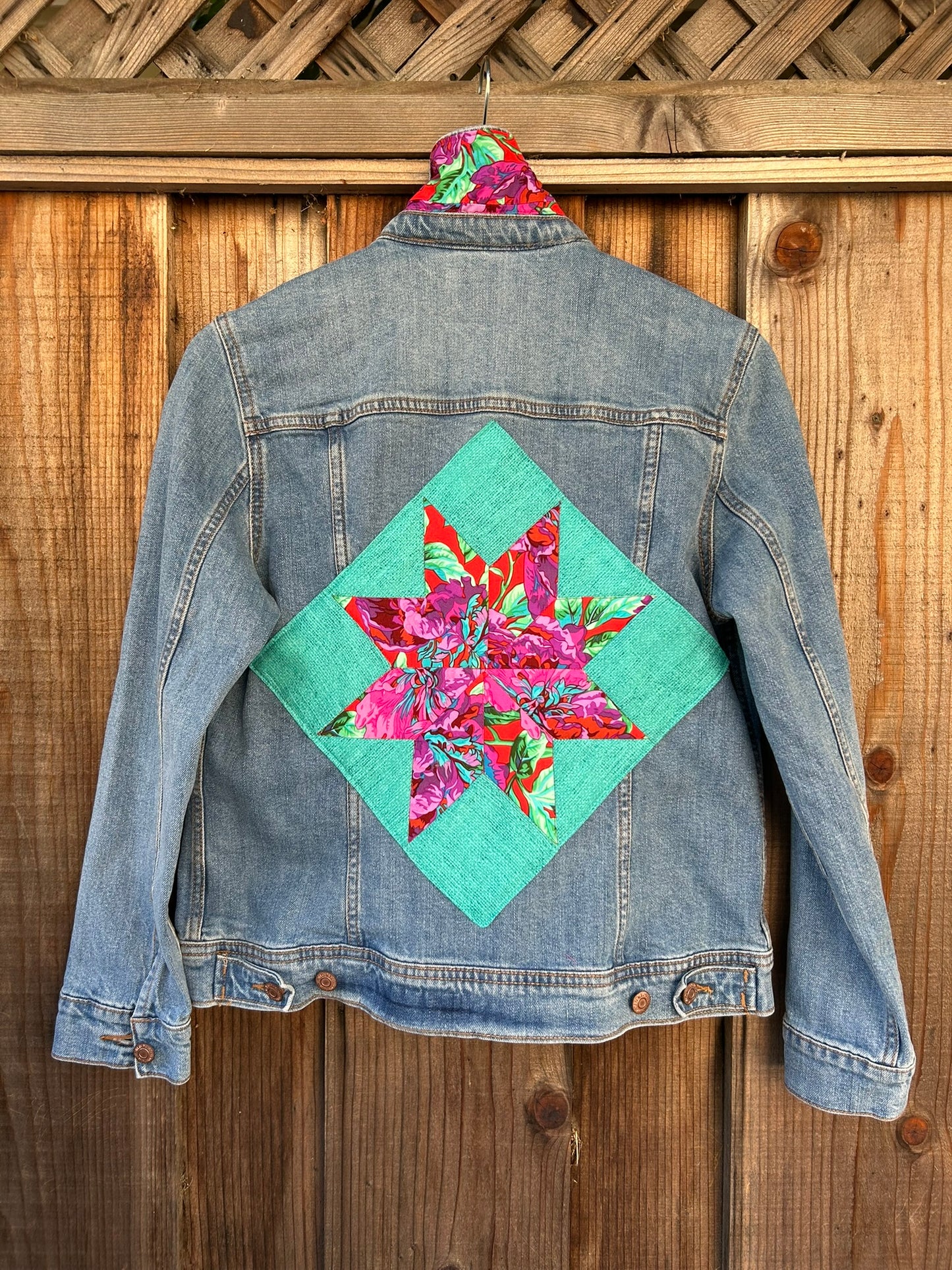 OLD NAVY - Women's Medium - 8 Pointed Star