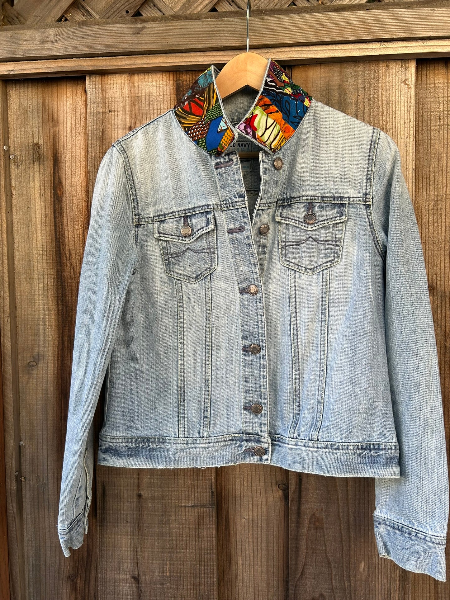 OLD NAVY - Women's Medium - Tribal Circle