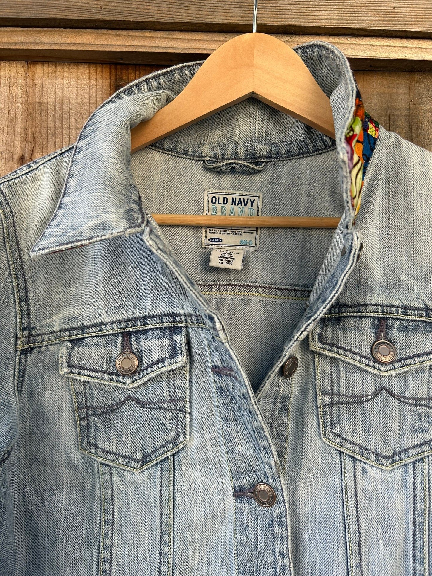 OLD NAVY - Women's Medium - Tribal Circle