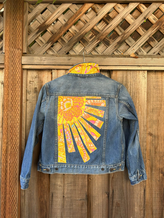 Gap Kids 1969 - Child's Large - Radiant Sun