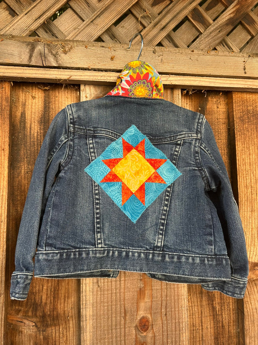 Baby GAP 1969 - Size 2T - The Saw Tooth Star